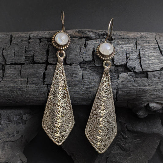 SILVER JEWELLERY Jauhri Earrings